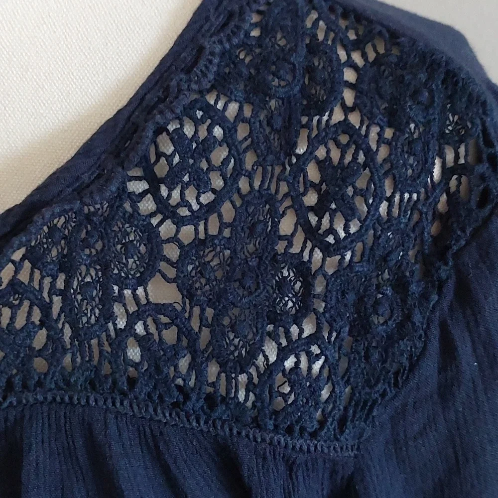 LAST CHANCE:  Superdry navy eyelet lace blouse. - Picture 3 of 9